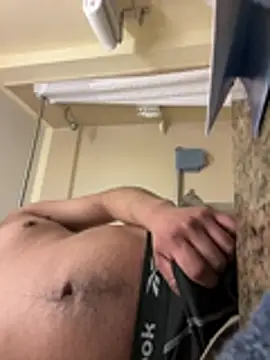 Snapshot of elpapigrande12 chatting on January 15, 6:51 am elpapigrande12 online show from January 15, 6:51 am