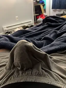 Snapshot of elpapigrande12 chatting on February 21, 5:41 am elpapigrande12 online show from February 21, 5:41 am