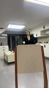 mo-mo-69 online show from April 16, 2:29 pm