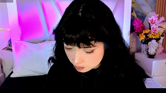Snapshot of Sienna_Desiree chatting on April 20, 12:41 pm Sienna Desiree online show from April 20, 12:41 pm