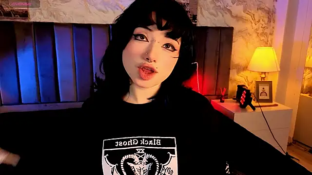 Snapshot of Sienna_Desiree chatting on May 6, 1:05 pm Sienna Desiree online show from May 6, 1:05 pm