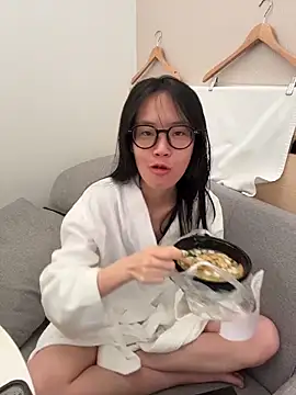 PetiteTight online show from March 27, 6:07 pm