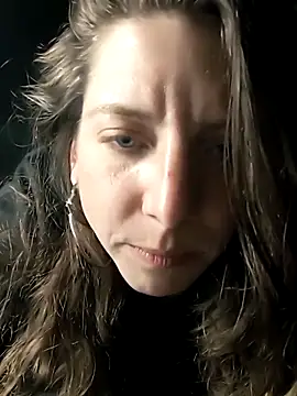 Snapshot of NickiiBianca chatting on January 6, 4:16 am NickiiBianca online show from January 6, 4:16 am