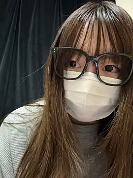 Snapshot of rena__snow chatting on February 24, 8:45 am rena snow online show from February 24, 8:45 am