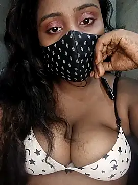 Hotty Nishaa online show from April 14, 9:10 pm