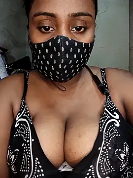 Hotty Nishaa online show from April 15, 7:58 pm