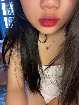 Linh DuongSexy online show from March 5, 1:01 am