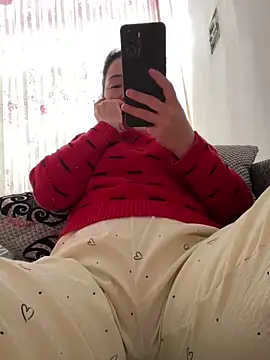 Faded pink online show from January 18, 6:28 am