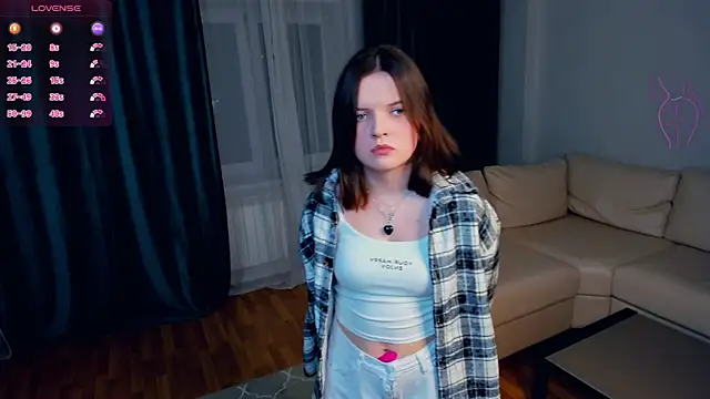 Snapshot of TiannaVillari chatting on January 10, 5:15 pm TiannaVillari online show from January 10, 5:15 pm