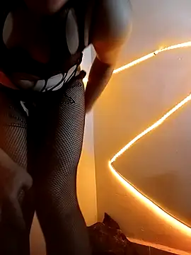 yato-un8 online show from January 11, 10:26 pm