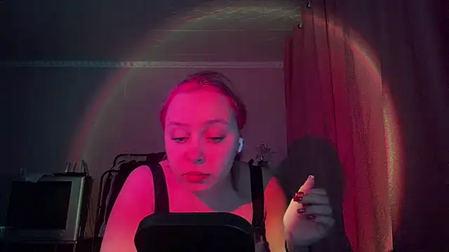 ZoraDearmon online show from January 7, 9:17 pm