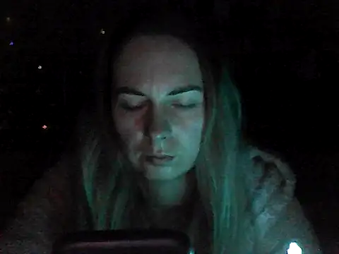 VikiLove765 online show from January 13, 12:16 am