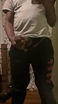 Snapshot of s_hornet chatting on January 9, 12:02 am s hornet online show from January 9, 12:02 am