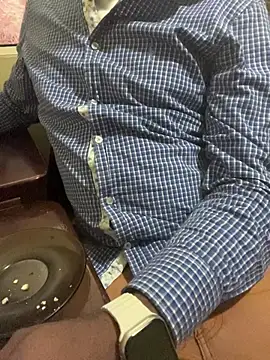 Snapshot of s_hornet chatting on February 16, 10:39 pm s hornet online show from February 16, 10:39 pm