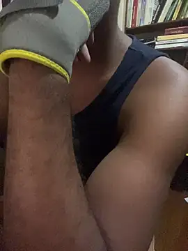 Snapshot of s_hornet chatting on March 3, 2:50 am s hornet online show from March 3, 2:50 am