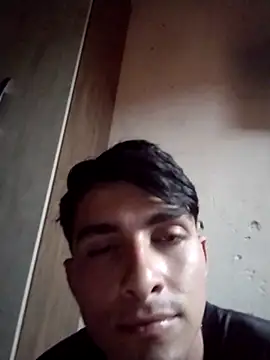 Snapshot of Fefe2805 chatting on February 25, 8:29 pm Fefe2805 online show from February 25, 8:29 pm