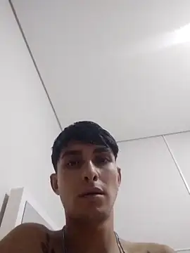 Snapshot of Fefe2805 chatting on March 2, 2:58 am Fefe2805 online show from March 2, 2:58 am