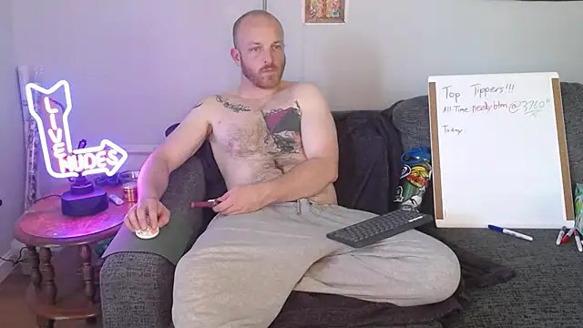 Snapshot of SeanSativa chatting on June 29, 8:20 pm SeanSativa online show from June 29, 8:20 pm