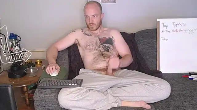Snapshot of SeanSativa chatting on June 30, 9:10 am SeanSativa online show from June 30, 9:10 am