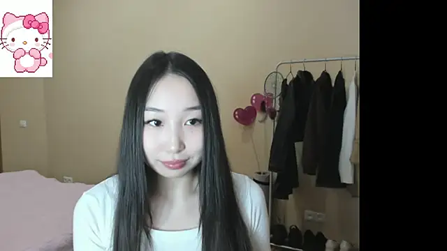 Snapshot of Amane_Yuki chatting on February 19, 5:09 pm Amane Yuki online show from February 19, 5:09 pm