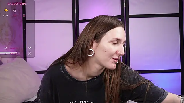 Alice Goth online show from March 13, 10:55 am