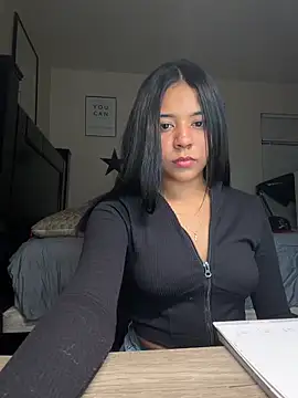 Snapshot of AnahiSkye chatting on February 14, 5:59 am AnahiSkye online show from February 14, 5:59 am