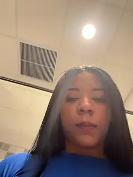 AnahiSkye online show from March 30, 8:10 pm