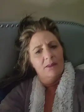 Snapshot of HotAzMilf chatting on February 2, 7:56 pm HotAzMilf online show from February 2, 7:56 pm