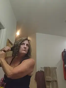 Snapshot of HotAzMilf chatting on February 3, 7:30 pm HotAzMilf online show from February 3, 7:30 pm