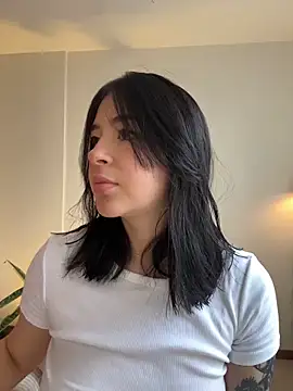Snapshot of evelynrosess1 chatting on July 20, 9:06 pm evelynrosess1 online show from July 20, 9:06 pm