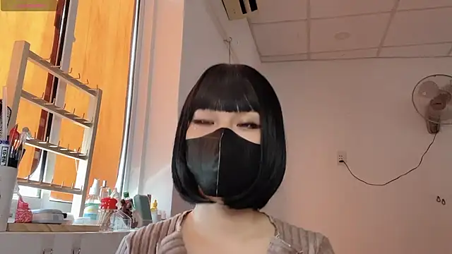 Snapshot of Tieu-May chatting on February 16, 5:58 am Tieu-May online show from February 16, 5:58 am