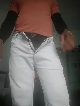 Snapshot of sexyboy_917 chatting on May 5, 3:36 am sexyboy 917 online show from May 5, 3:36 am