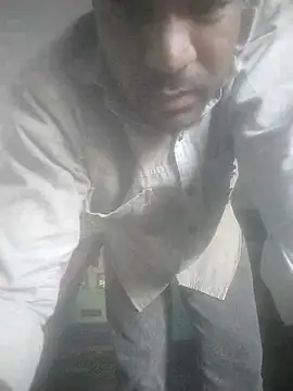Snapshot of sexyboy_917 chatting on May 16, 10:36 am sexyboy 917 online show from May 16, 10:36 am