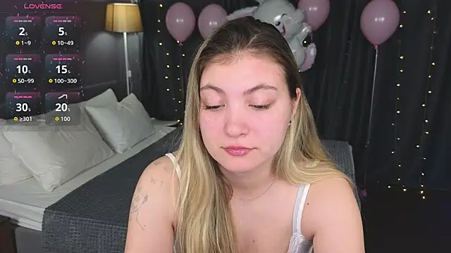 Angel  Grace online show from April 7, 12:11 am