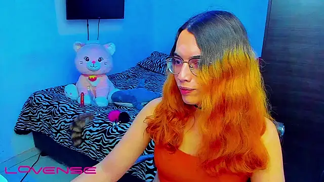 lillykittyyy online show from April 3, 3:04 am
