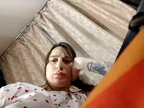 Snapshot of Ammy-Blum chatting on February 23, 3:31 pm Ammy-Blum online show from February 23, 3:31 pm