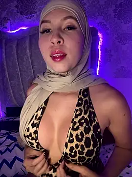 Snapshot of Shann_95 chatting on January 15, 2:38 am Shann 95 online show from January 15, 2:38 am