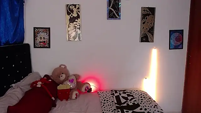 yorsamm smit online show from April 16, 2:12 am