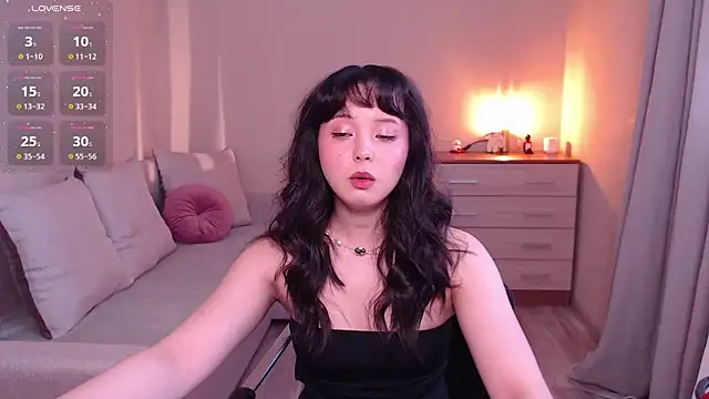 lia hetty online show from March 7, 2:36 pm