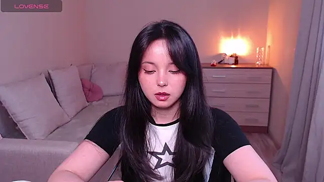 Snapshot of lia_hetty chatting on May 15, 4:03 pm lia hetty online show from May 15, 4:03 pm
