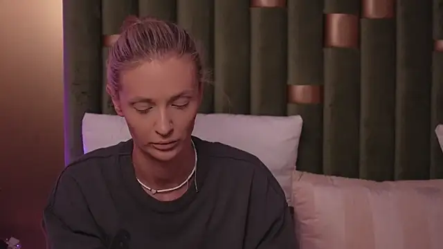 AmeliaAngel online show from July 9, 8:02 pm