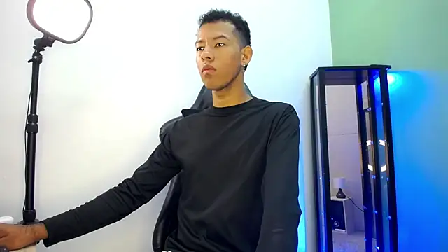 Tupac D online show from January 7, 5:15 pm