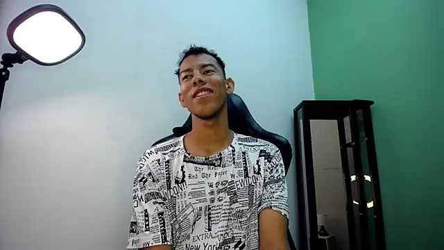 Tupac D online show from January 9, 3:31 am