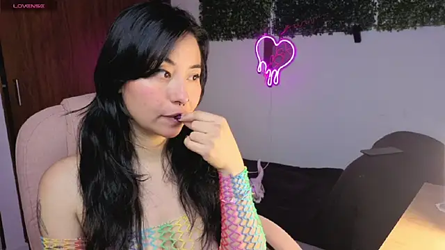 LolaOpalX online show from April 22, 12:24 am