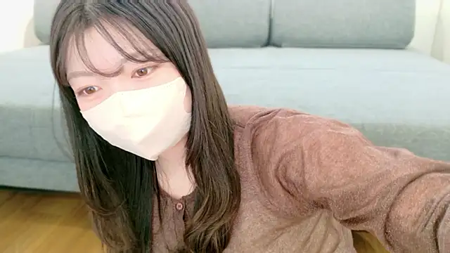   Yui  online show from April 6, 3:59 am