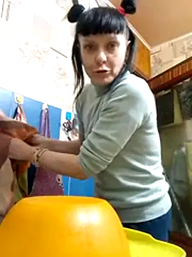 DebbieWhite online show from January 15, 11:59 am