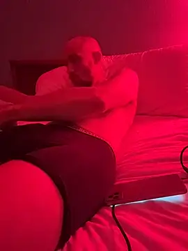 Snapshot of cloudyplay661 chatting on February 5, 7:13 am cloudyplay661 online show from February 5, 7:13 am