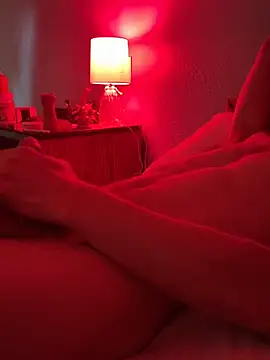 Snapshot of cloudyplay661 chatting on February 22, 4:05 pm cloudyplay661 online show from February 22, 4:05 pm