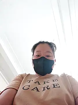 Snapshot of donaaa2 chatting on January 15, 8:52 am donaaa2 online show from January 15, 8:52 am