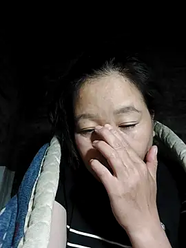 donaaa2 online show from March 12, 2:01 pm